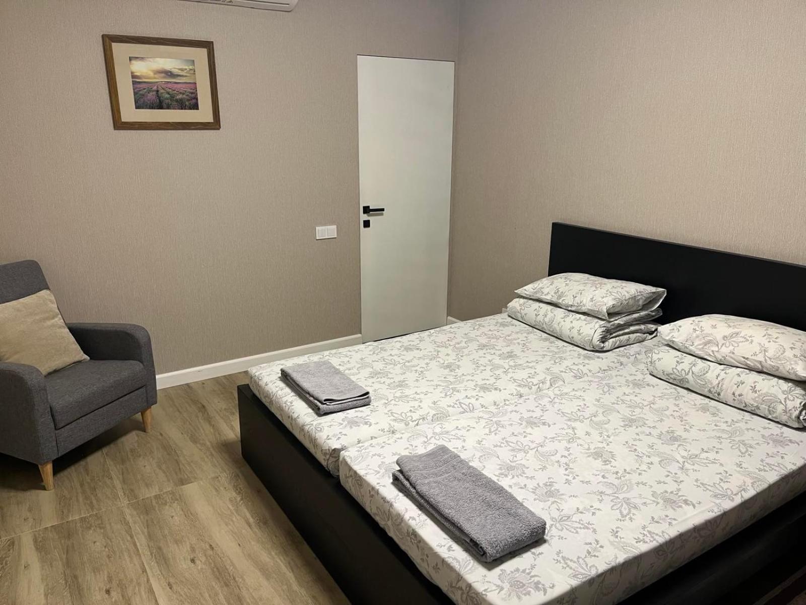 77/5 Hotel Chişinǎu Buitenkant foto