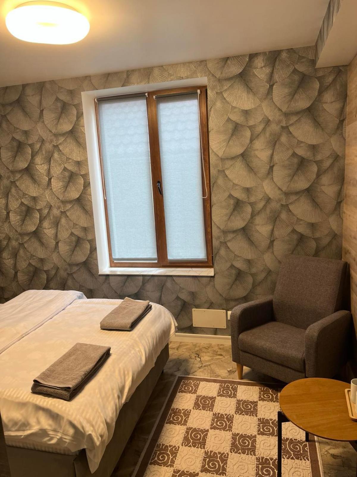 77/5 Hotel Chişinǎu Buitenkant foto