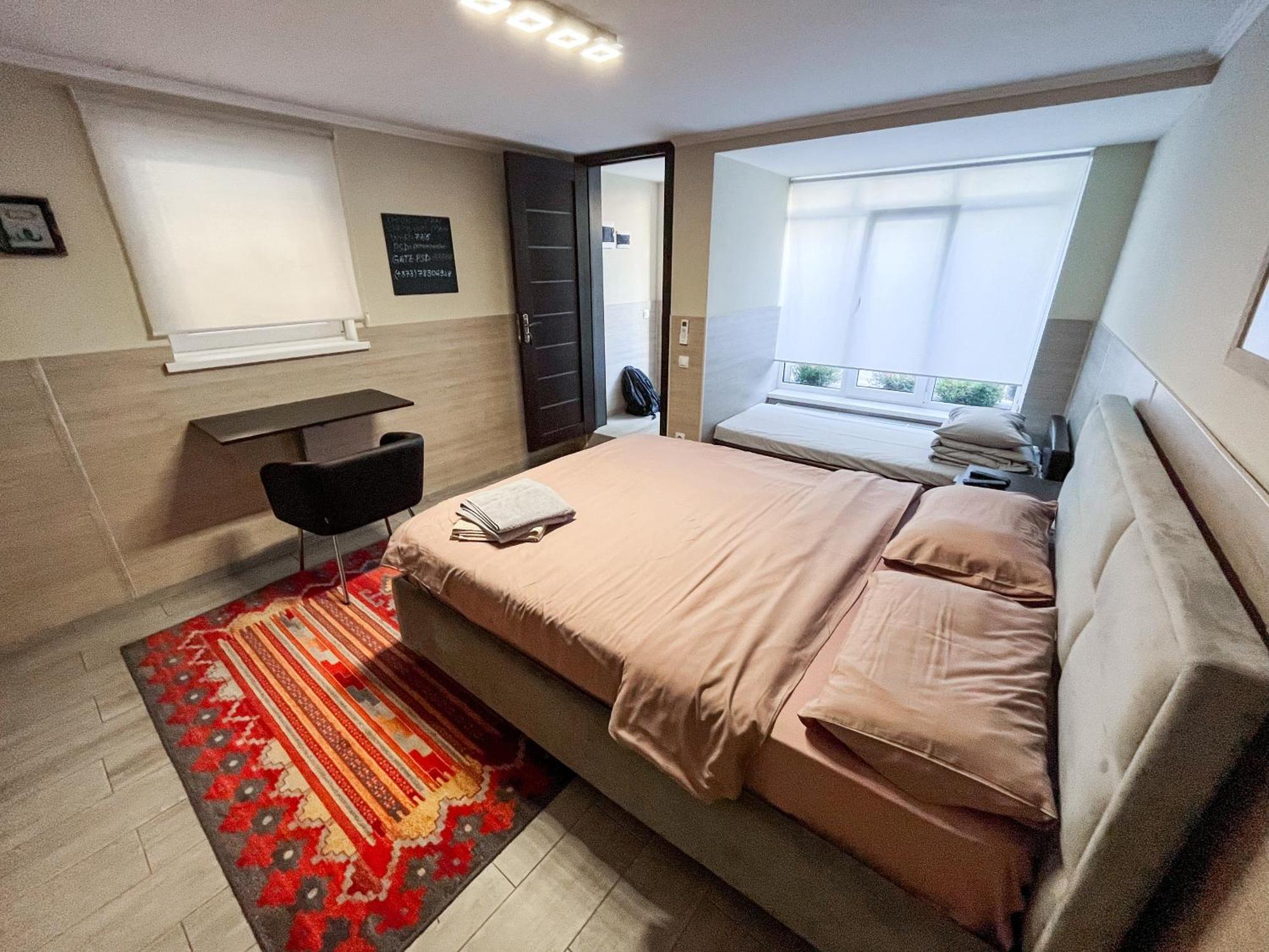 77/5 Hotel Chişinǎu Buitenkant foto