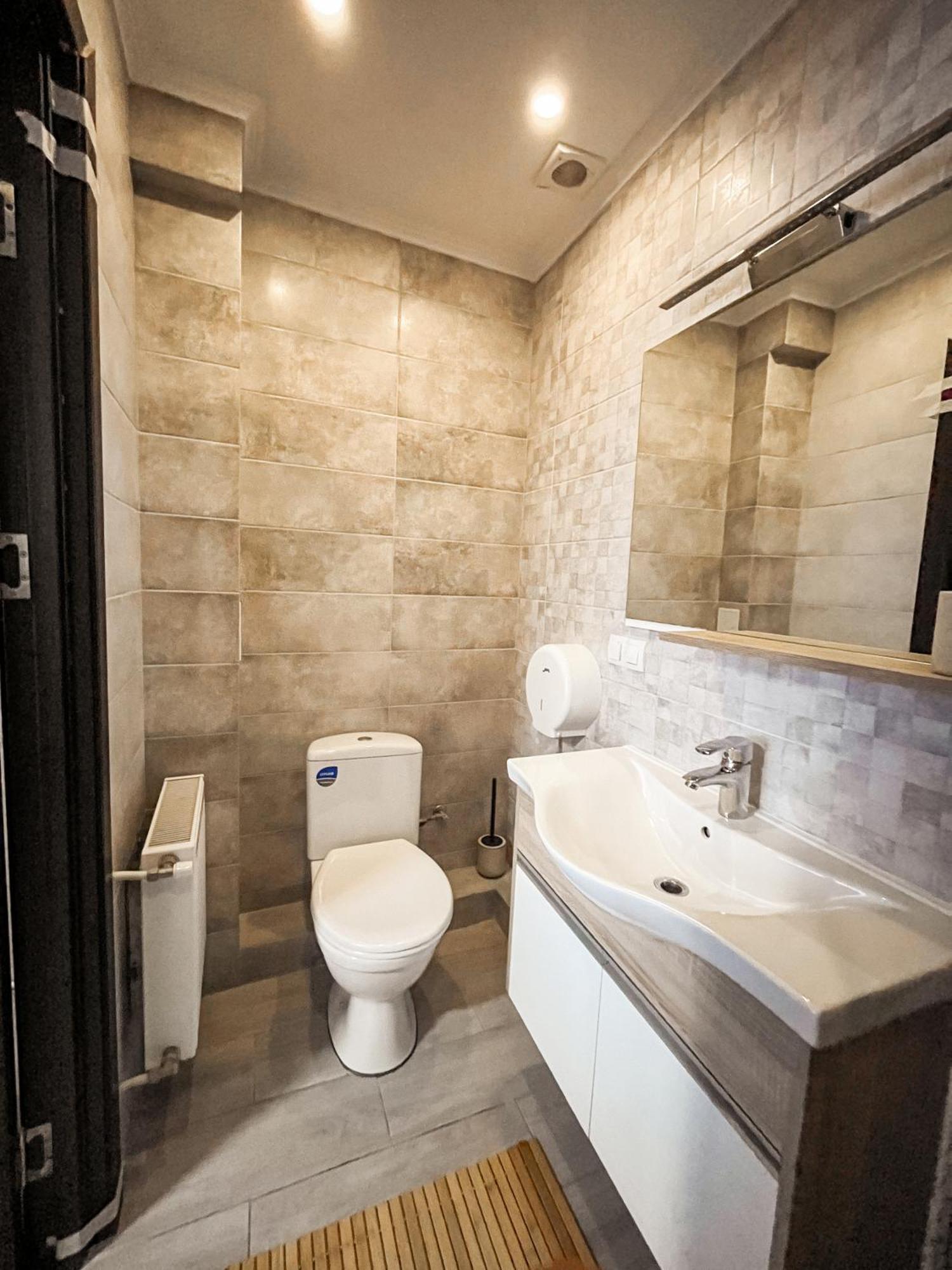 77/5 Hotel Chişinǎu Buitenkant foto