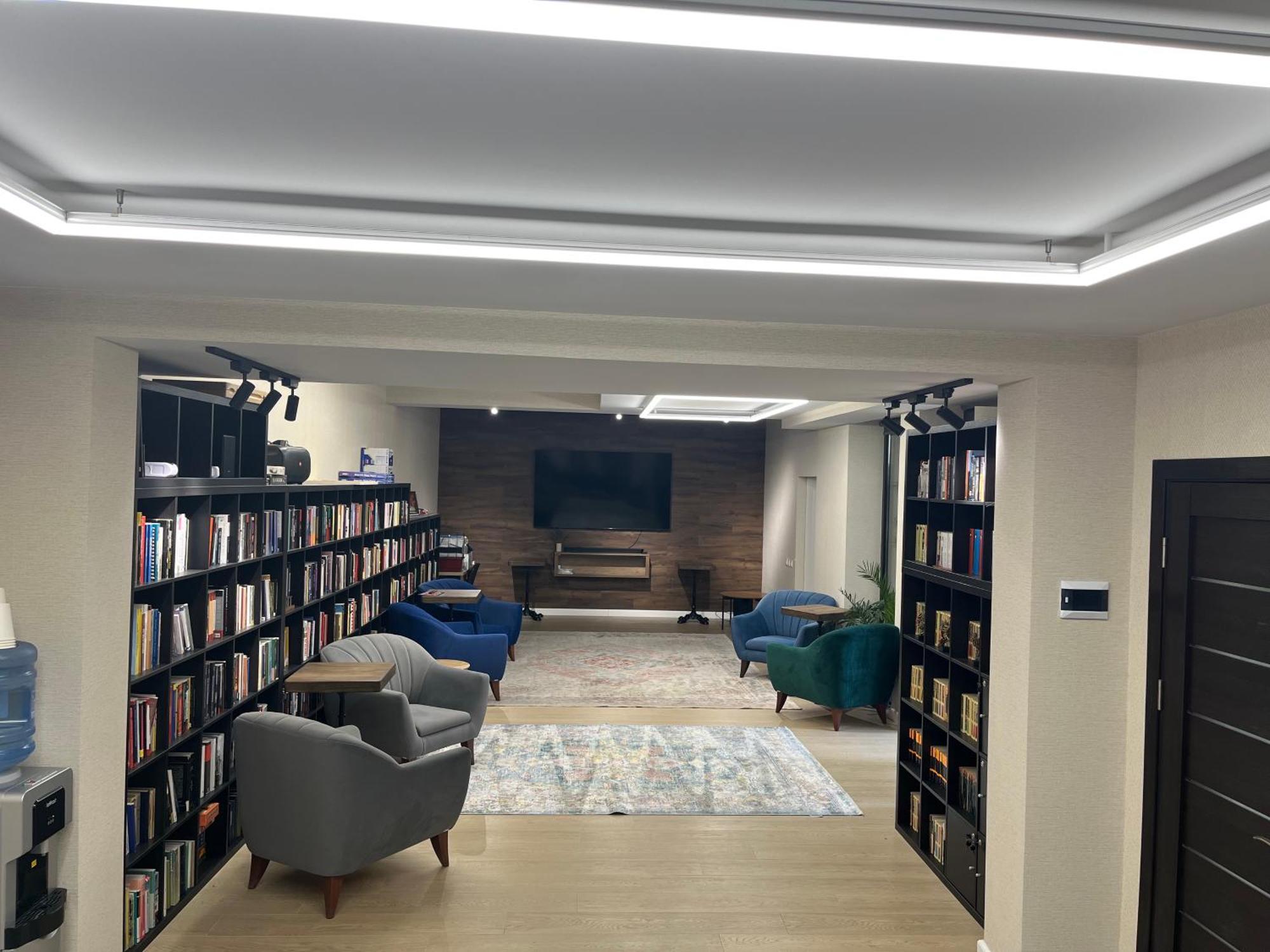 77/5 Hotel Chişinǎu Buitenkant foto