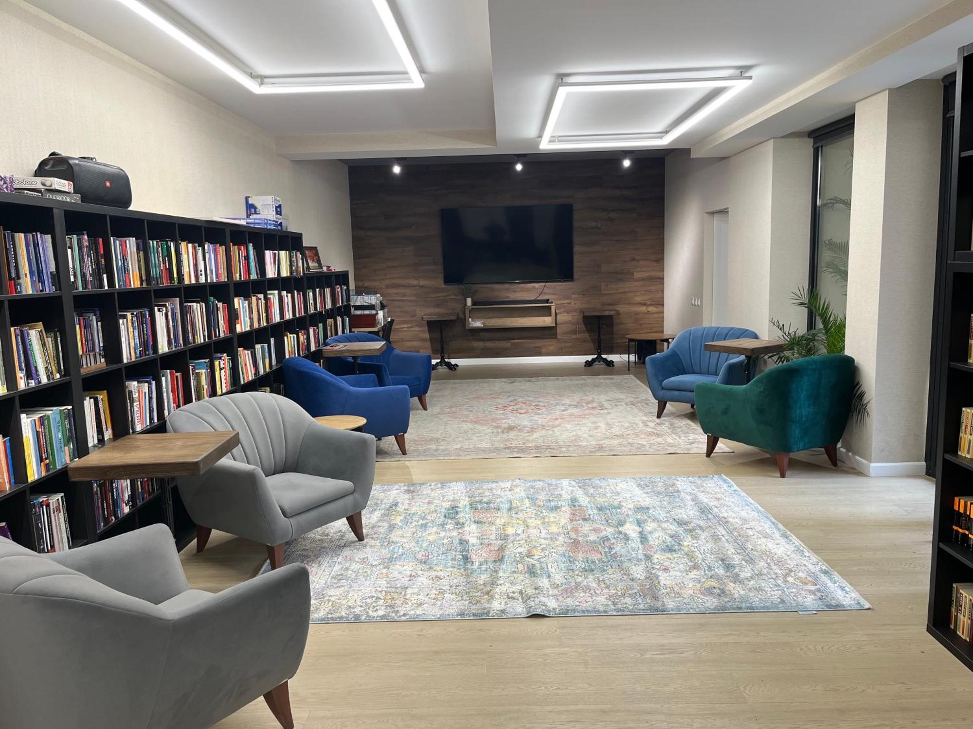 77/5 Hotel Chişinǎu Buitenkant foto